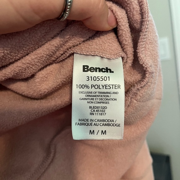 Bench pullover sweatshirt with hood - Picture 2 of 2